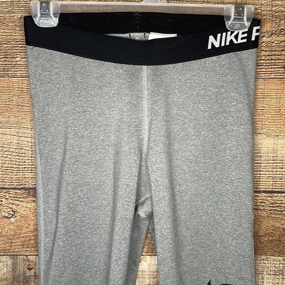 Nike Pro Warm Training Tights Leggings Gray Black Mesh Size Medium - Picture 2 of 11